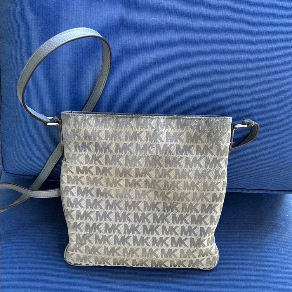 Michael Kors Brown and Black Crossbody Bag with Signature Style